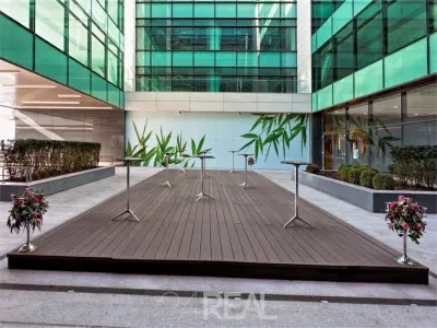 Spatii comerciale de inchiriat in Platinum Business de la 405 mp