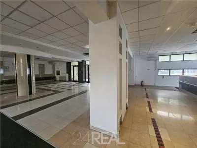 Inchiriere proprietate pretabila birouri/clinica medicala/sala
