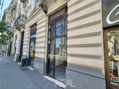 Spatiu comercial de inchiriat la Universitate - 50 mp