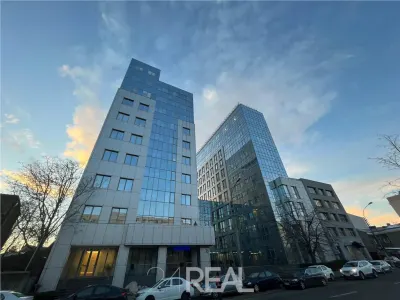 Spatii de inchiriat - River Plaza - Corp B de la 127 mp