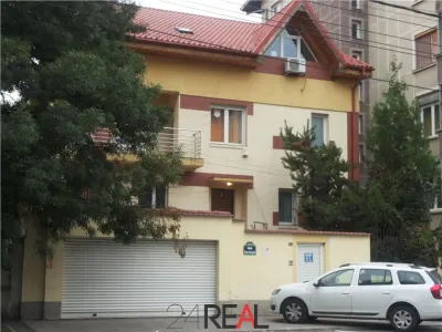 Vanzare vila pentru birouri